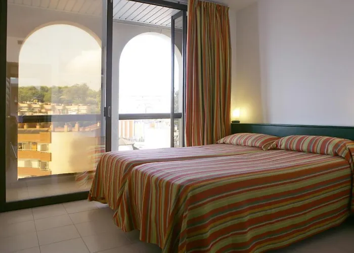 Rosanna Λορέτ Ντε Μαρ