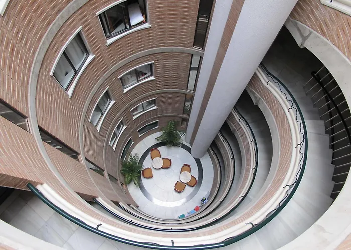 罗赞纳公寓酒店